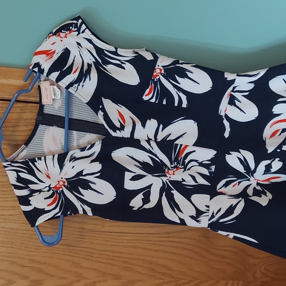 love...ady Navy Floral Dress - Picture 3 of 5
